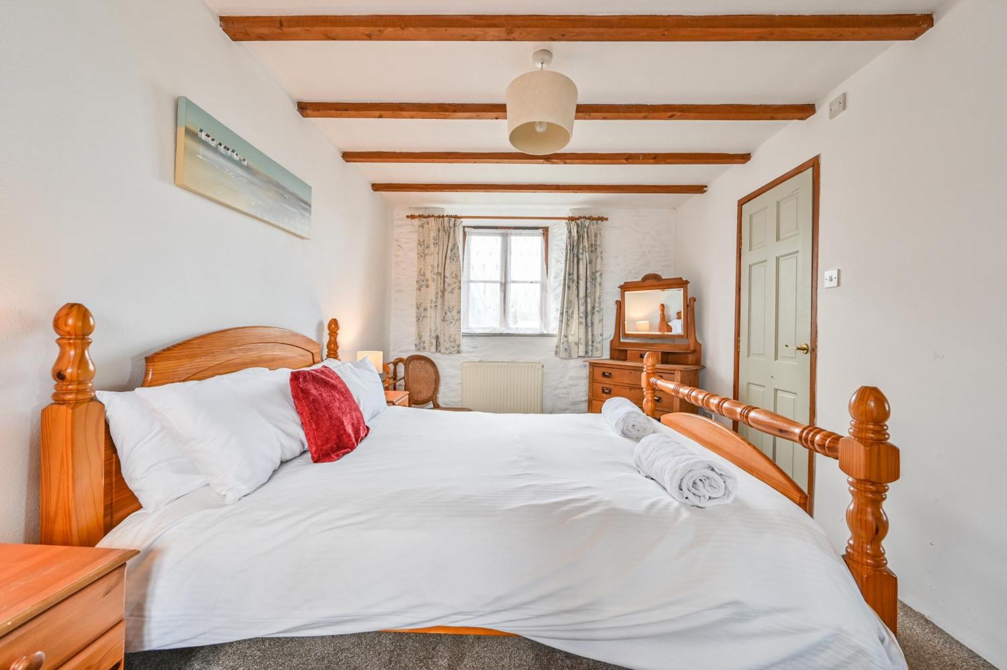 Polean Farm Cottages - With Free Animal Feeding And Pony Rides And Free Access To A Nearby Pool Looe Ruang foto