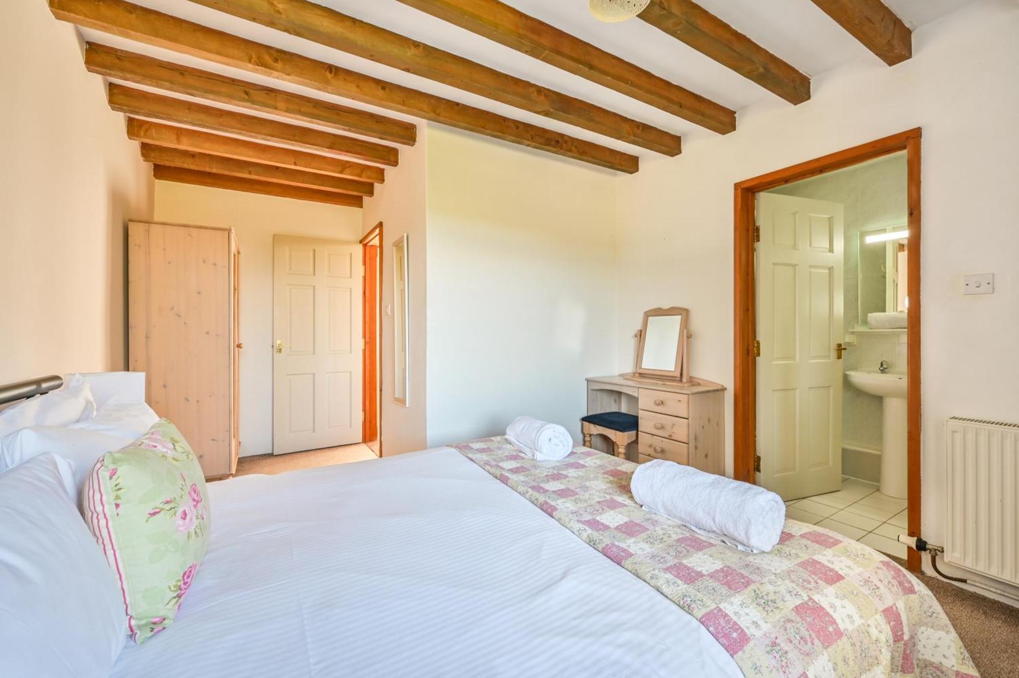 Polean Farm Cottages - With Free Animal Feeding And Pony Rides And Free Access To A Nearby Pool Looe Ruang foto