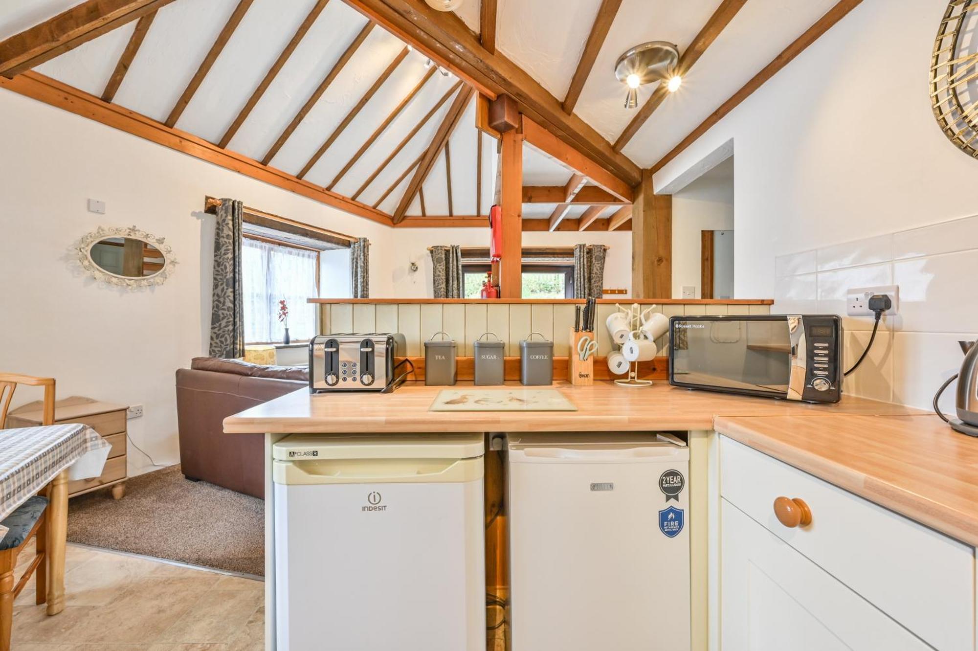 Polean Farm Cottages - With Free Animal Feeding And Pony Rides And Free Access To A Nearby Pool Looe Ruang foto