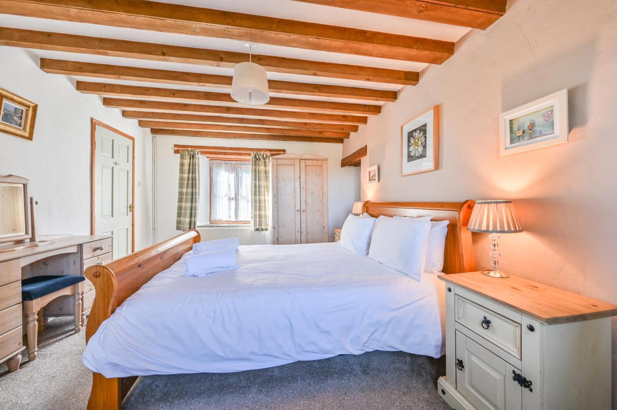 Polean Farm Cottages - With Free Animal Feeding And Pony Rides And Free Access To A Nearby Pool Looe Ruang foto